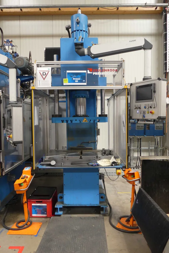 ZEULENRODA PRESSTECHNIK PYE 100 F hydraulische Einständerpresse Presskraft 1.000 kN